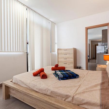 דירות סיינט פול ביי Perfect Seaview Penthouse מראה חיצוני תמונה