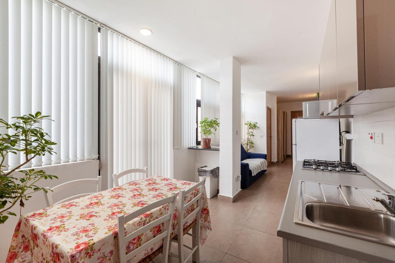 דירות סיינט פול ביי Perfect Seaview Penthouse מראה חיצוני תמונה